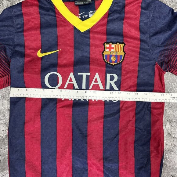 Nike FC Barcelona Home Jersey Size S FCB #8 Iniesta - Picture 5 of 5
